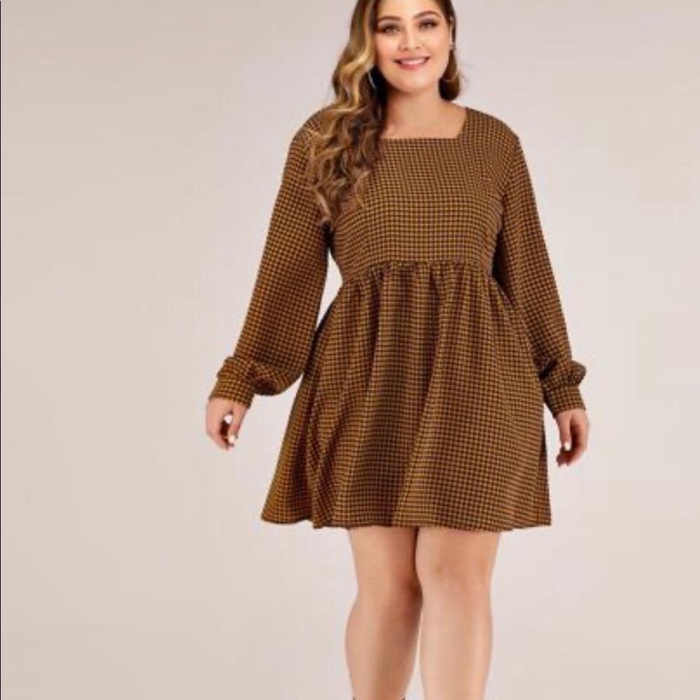 Plus houndstooth dress